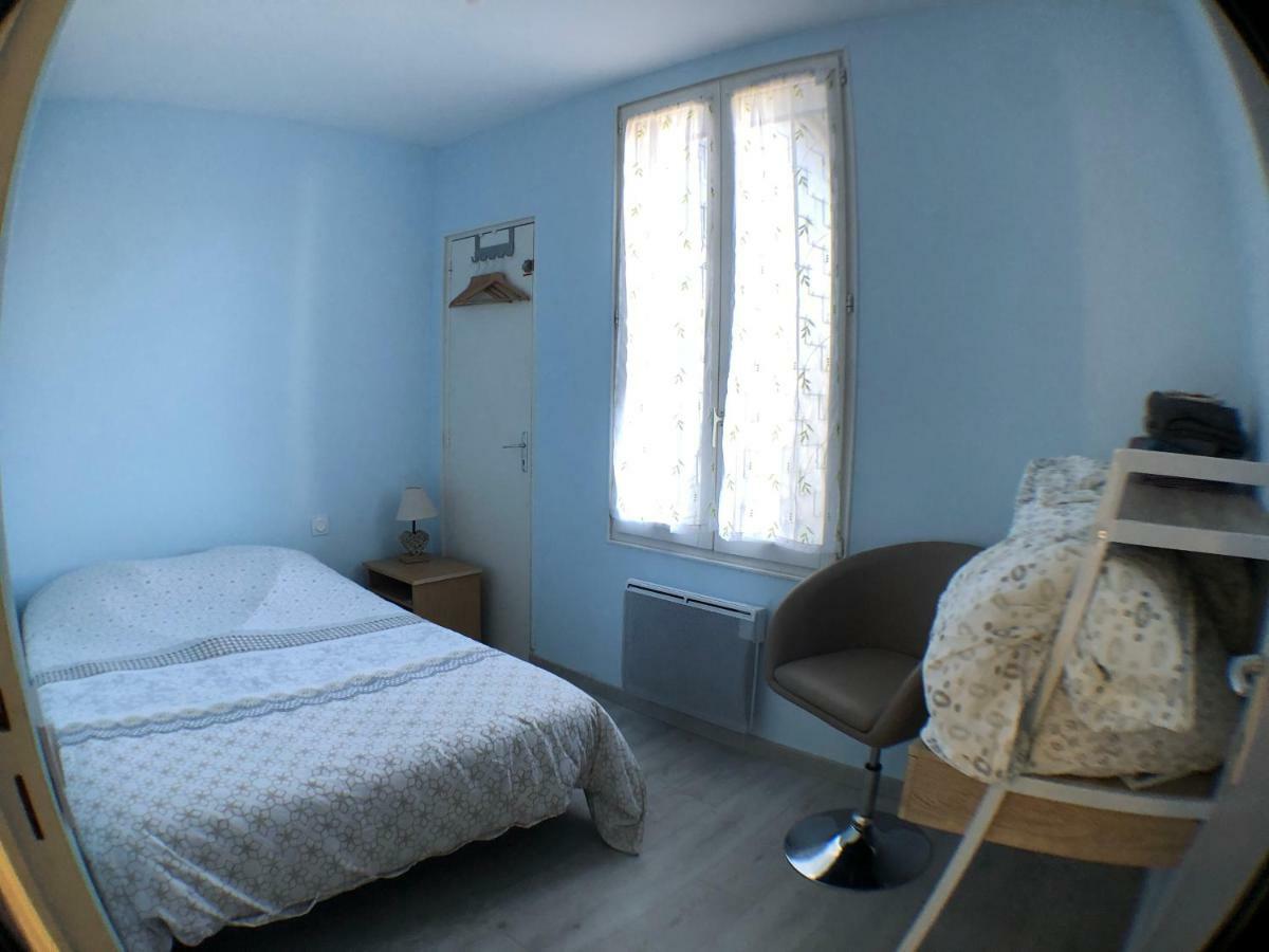 Appartement Lisieux Calme Tres Bien Equipe Buitenkant foto