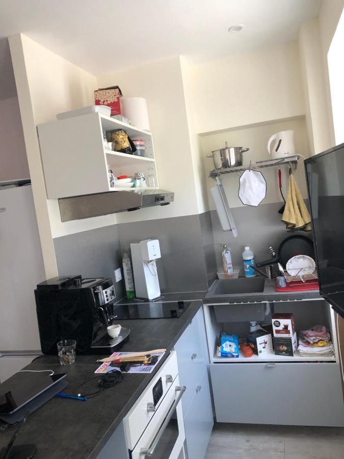 Appartement Lisieux Calme Tres Bien Equipe Buitenkant foto